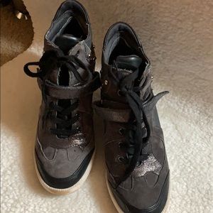 Guess wedge sneakers used size 8